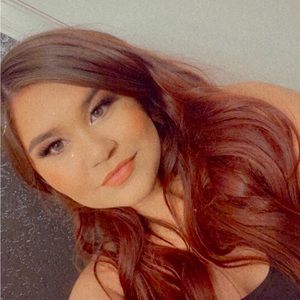 Meet your Posher, Isabel